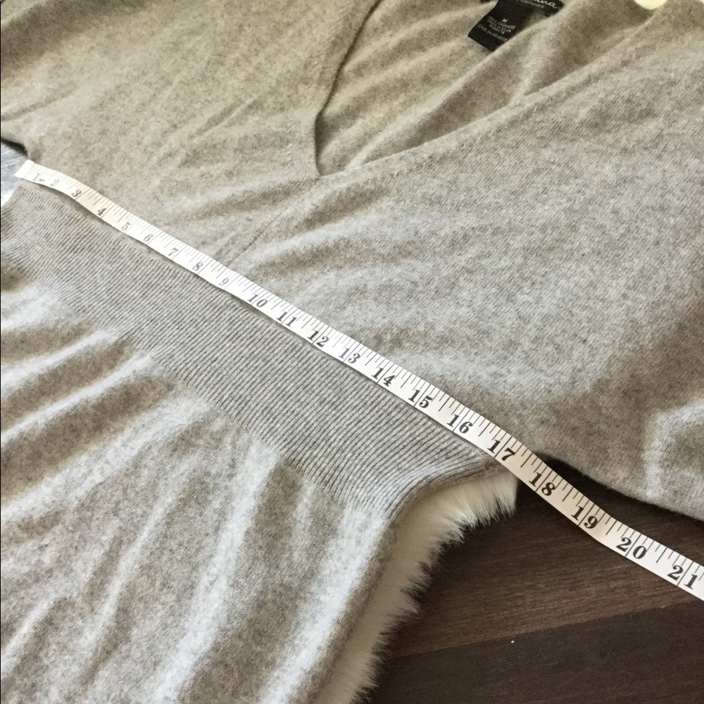 Cashmere sweater - Picture 6 of 8